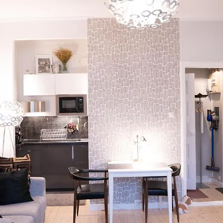 Kallio Downtown Be My Guest Appartamento Helsinki