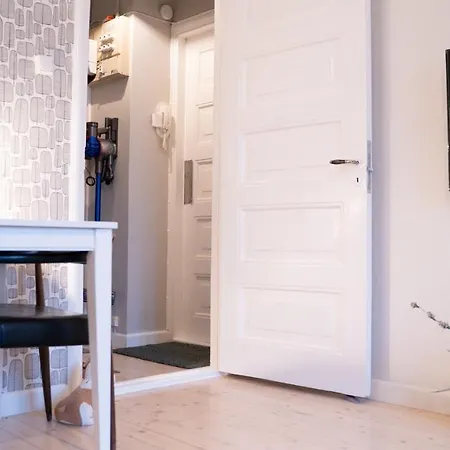 Kallio Downtown Be My Guest Daire Helsinki